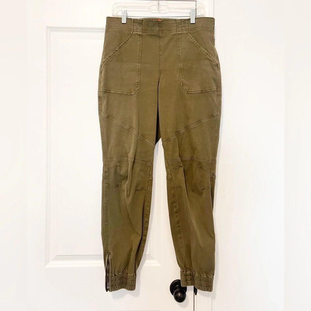 SPANX style cargo